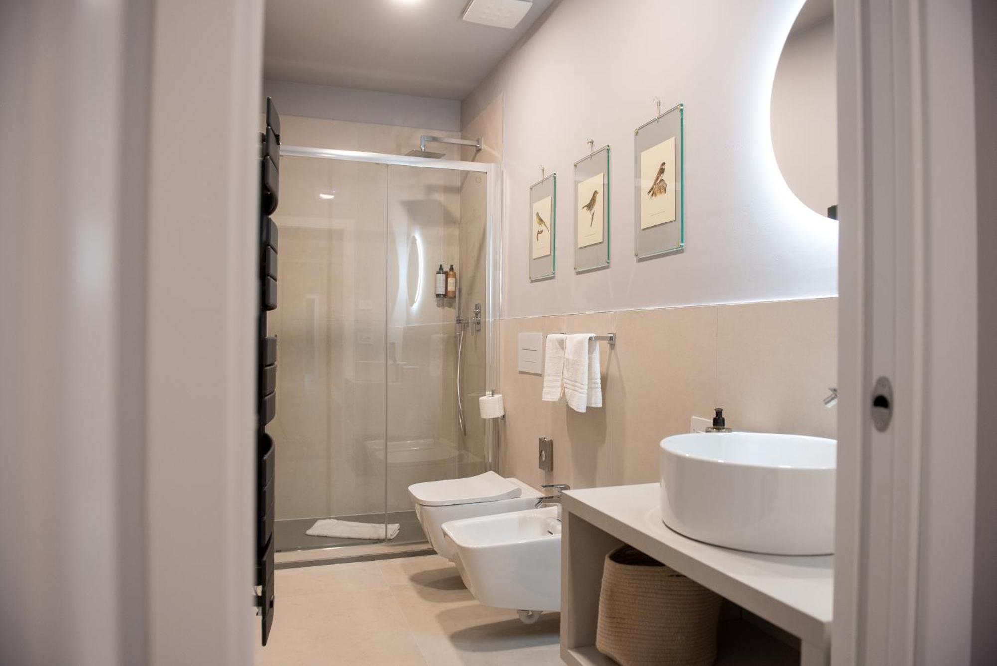 Regina Boutique Suites Trieste Eksteriør bilde