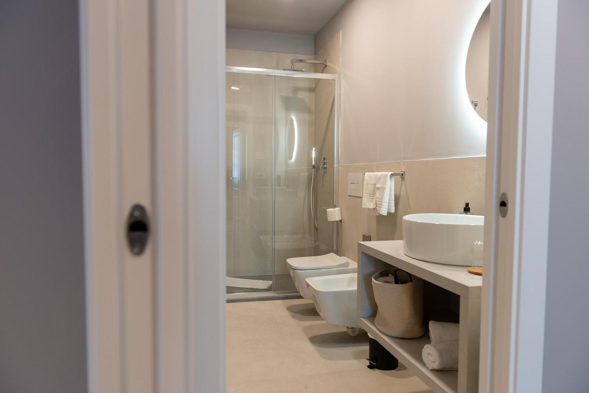 Regina Boutique Suites Trieste Eksteriør bilde